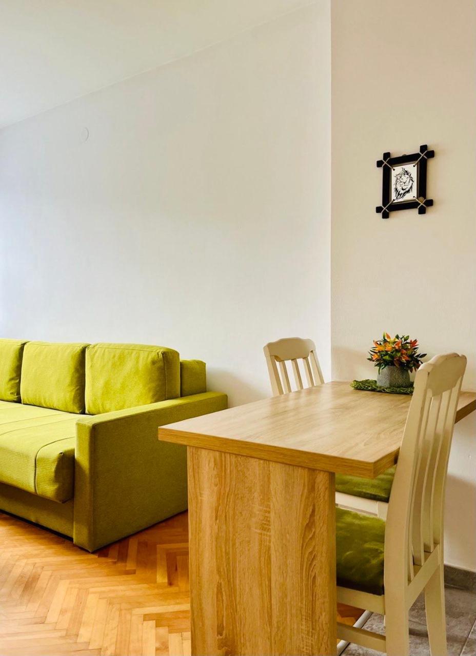 Studio Apartment Welcome Бар Экстерьер фото